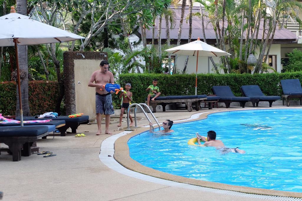 Bamboo Beach Hotel & Spa Patong Ngoại thất bức ảnh