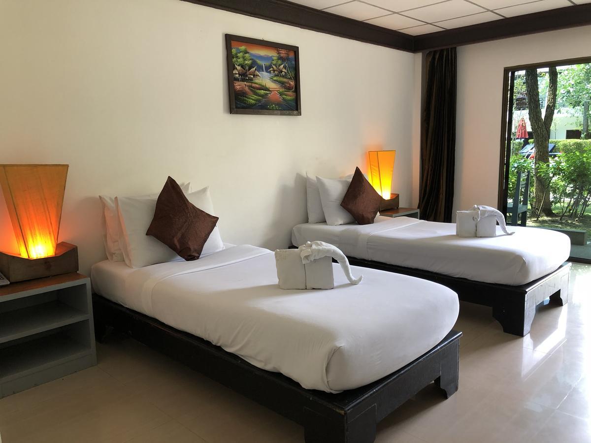 Bamboo Beach Hotel & Spa Patong Ngoại thất bức ảnh