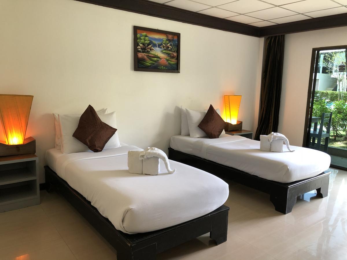 Bamboo Beach Hotel & Spa Patong Ngoại thất bức ảnh