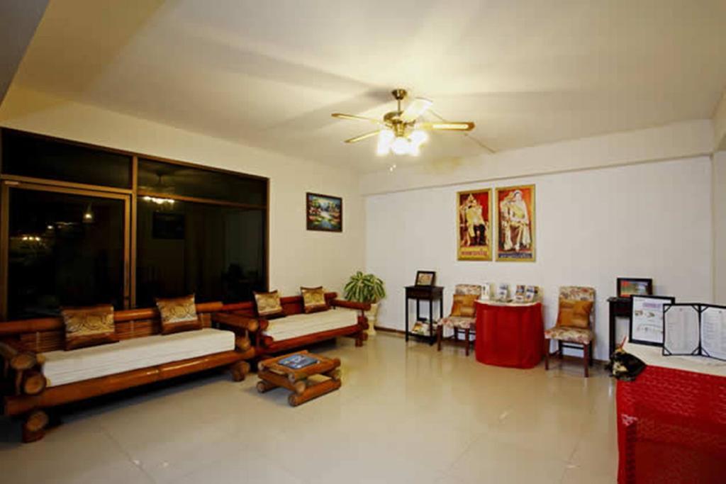 Bamboo Beach Hotel & Spa Patong Ngoại thất bức ảnh