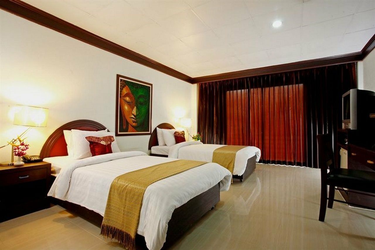 Bamboo Beach Hotel & Spa Patong Ngoại thất bức ảnh