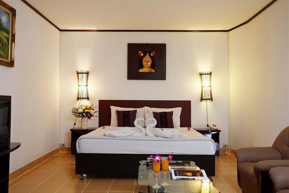 Bamboo Beach Hotel & Spa Patong Ngoại thất bức ảnh
